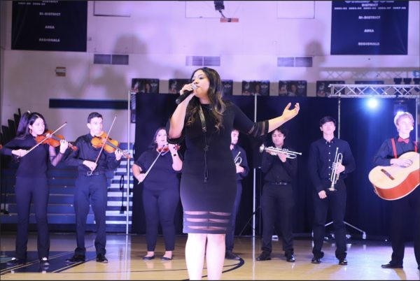 I love singing and being able to be apart of Chapin Mariachi is really nice. Junior Cielo Illarramendi said. She sang in front of the audience after dance finished.