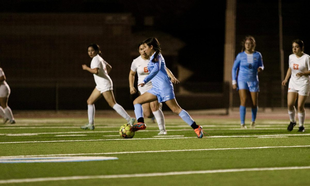 Jv soccer girls defeat El Paso High