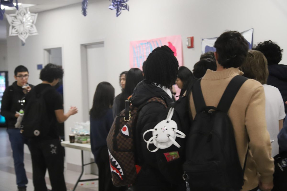 The dedication is real! This was the line for the free cupcakes, and every person was rewarded with a delicious treat! 😋